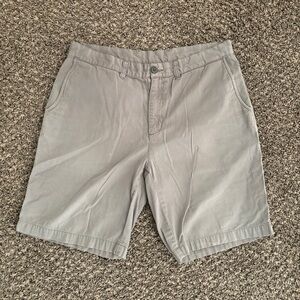 Patagonia Mens Shorts 34 Gray Organic Cotton 9” Inseam Flat Front Pockets Chino